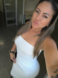 613479262: Chica busca chico en Barcelona