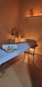 610840863: Chica busca chico en Valencia