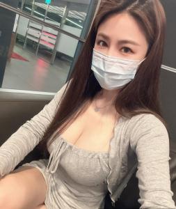 658041419: Chica busca chico en Sevilla