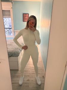 614389875: Chica busca chico en Córdoba