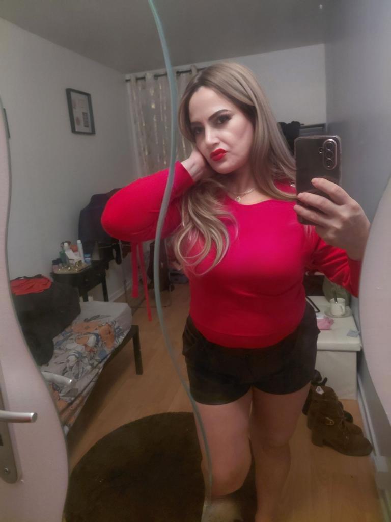 623331206: Chica busca chico en Madrid