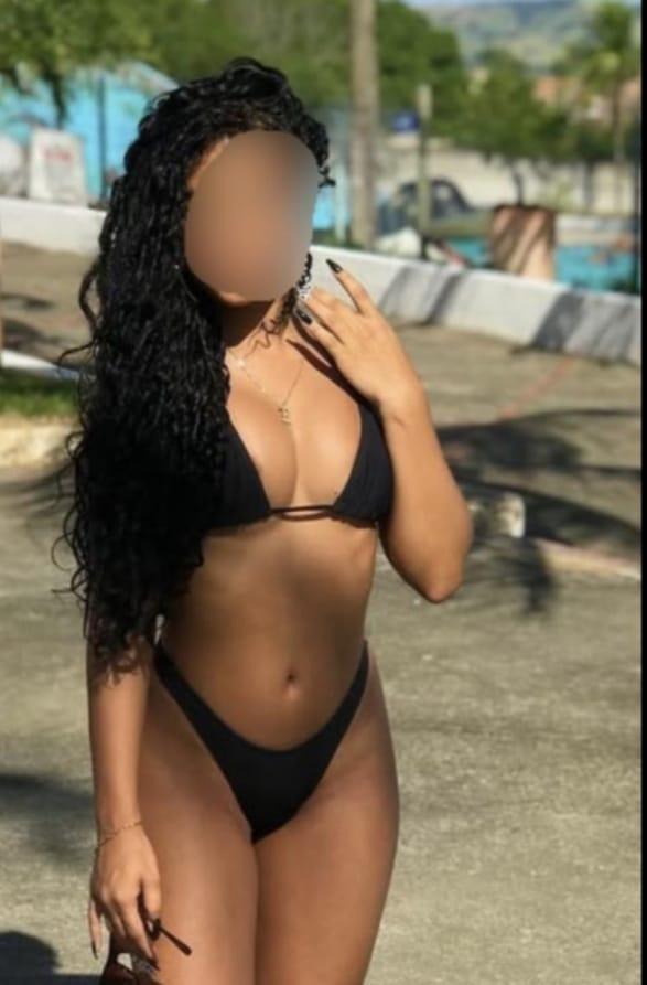 616169267: Chica busca chico en Pontevedra