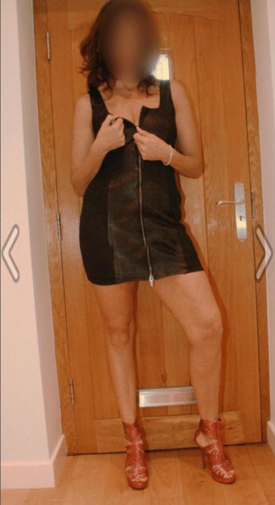 631654078: Chica busca chico en Barcelona