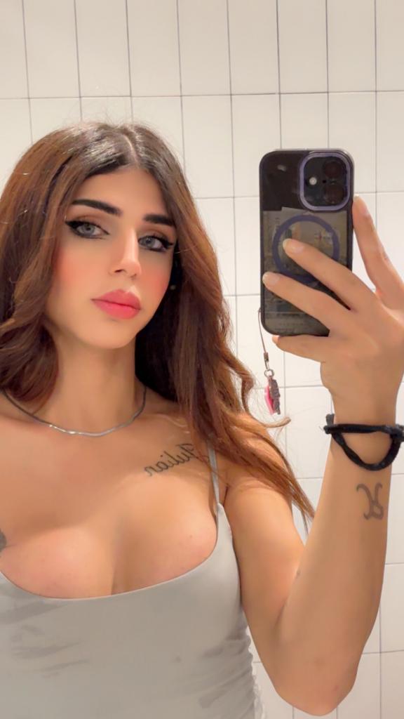 634911861: Transexual en Barcelona