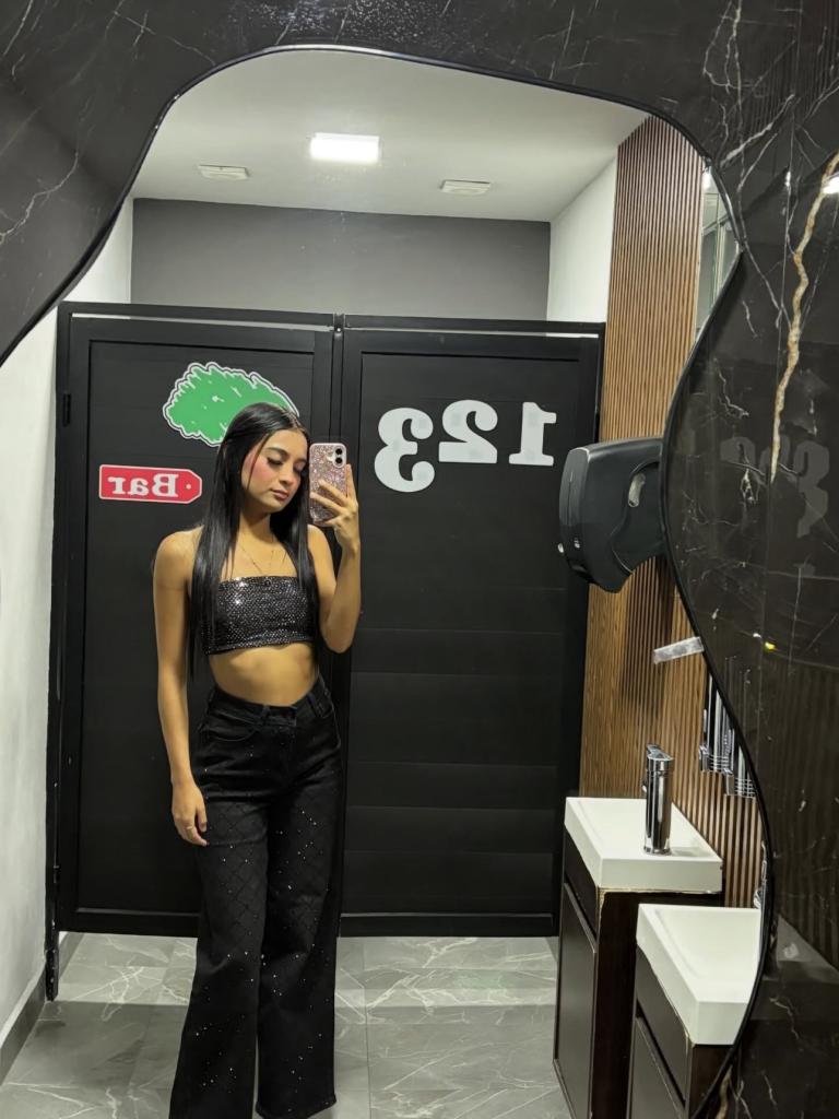 Chica busca chico en La Coruña: 