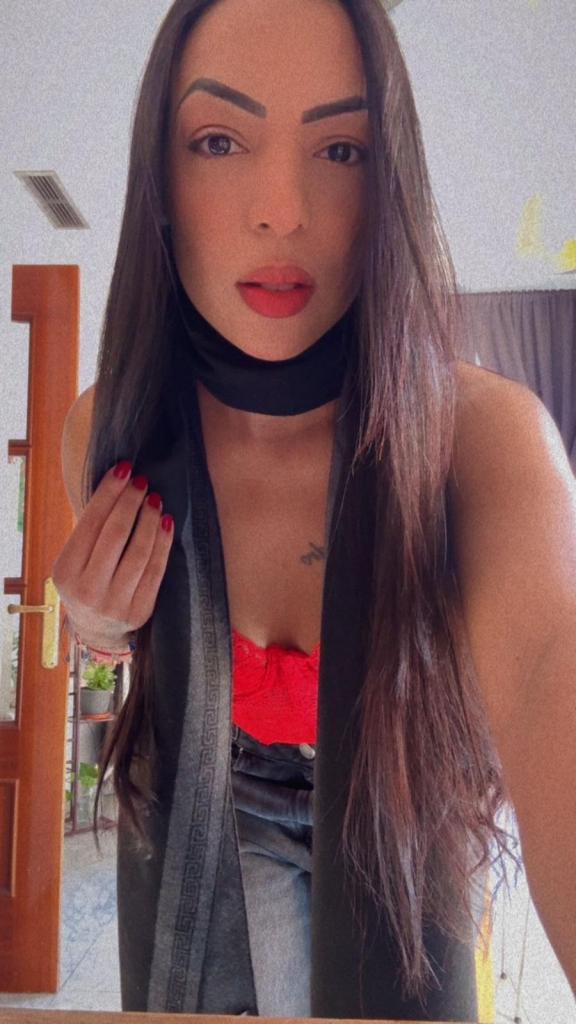 666321051: Chica busca chico en Granada