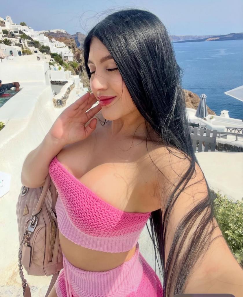 670499532: Chica busca chico en Málaga