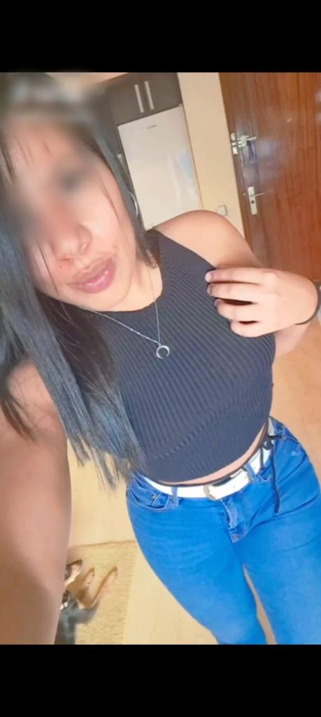 627882068: Chica busca chico en Cádiz