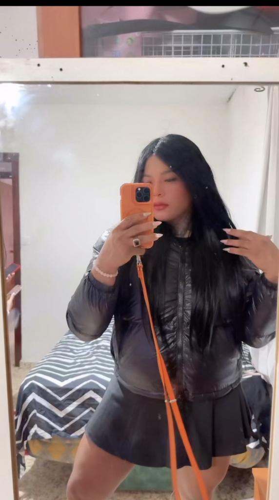 600004617: Transexual en Cádiz