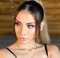 631589317: Chica busca chico en Alicante