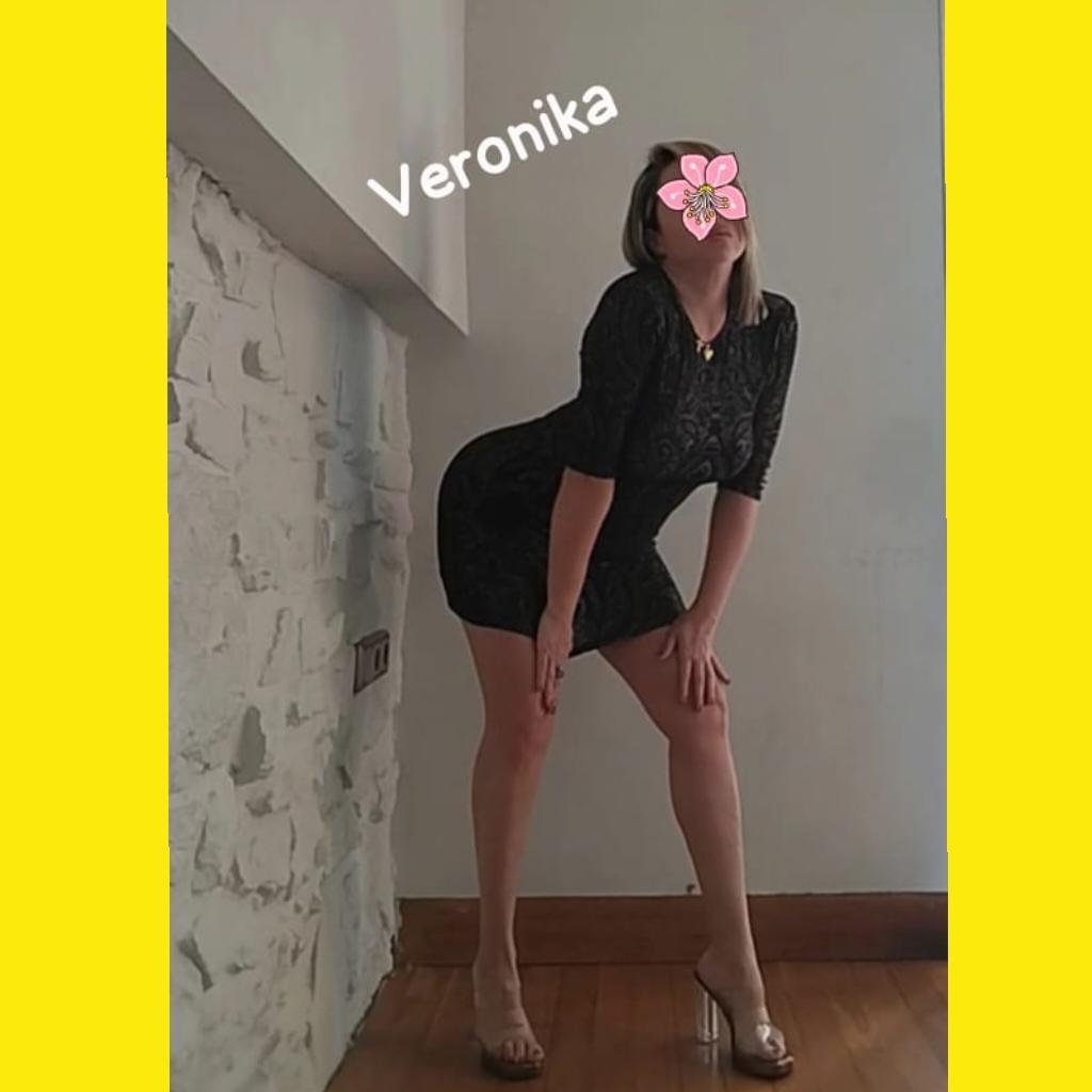 631974561: Chica busca chico en Guipúzcoa