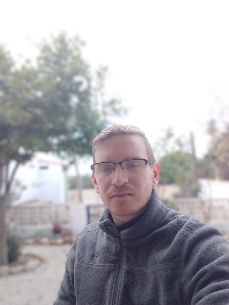 Chico busca chica en Alicante: 