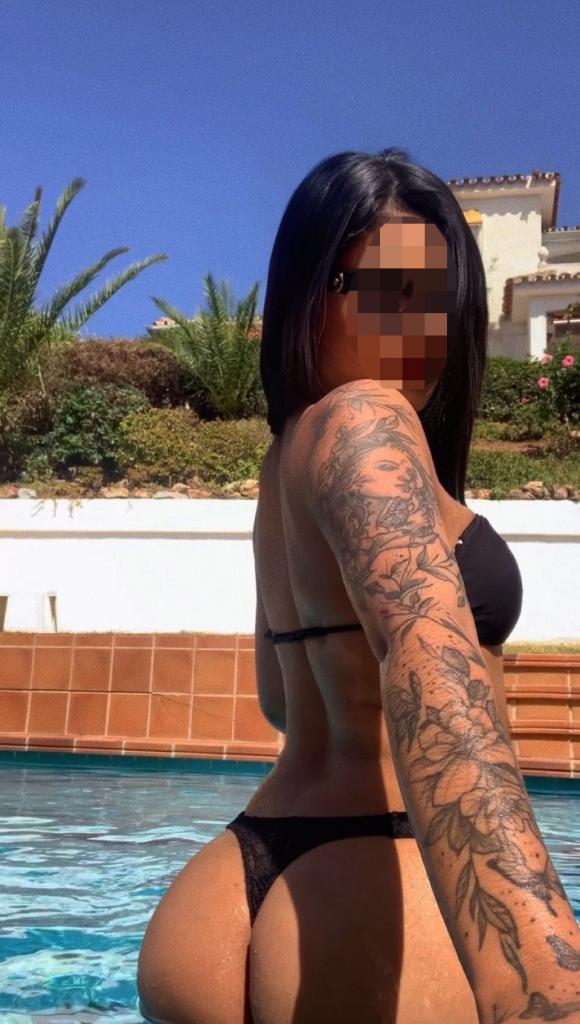 Chica busca chico en Almería: 