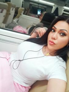 744654163: Transexual en Huelva