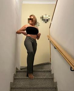 Chica busca chico en Granada: 