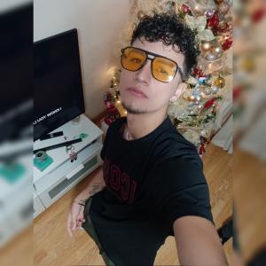 678532891: Chico busca chica en Granada