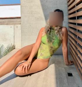 631049757: Chica busca chico en Madrid
