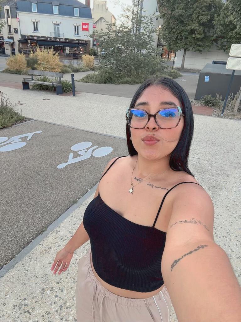 Chica busca chico en Asturias: 