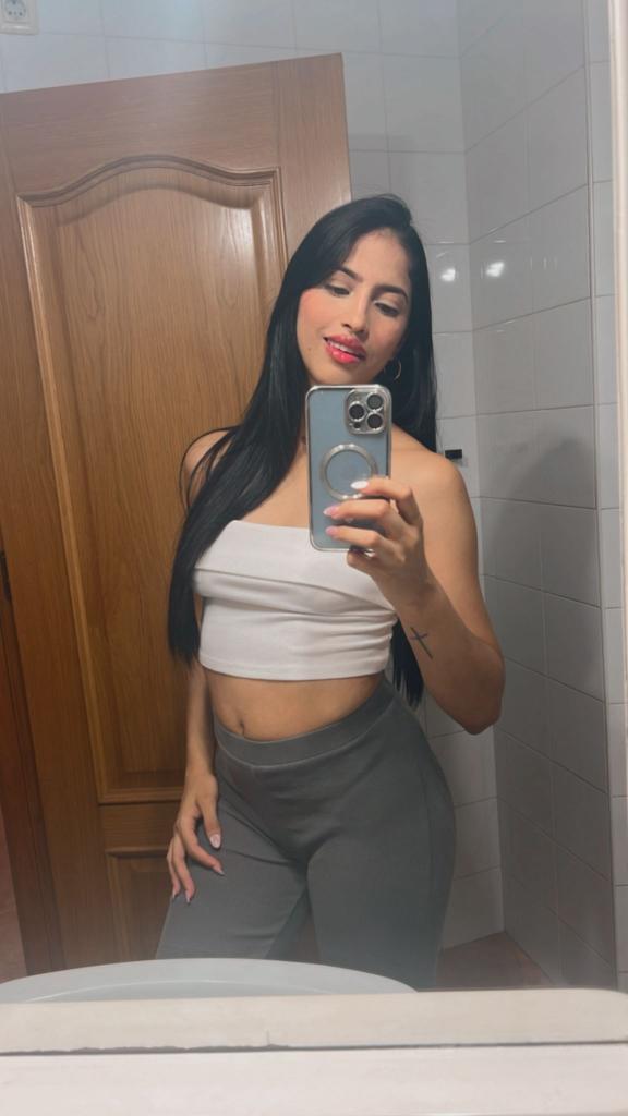 633740108: Chica busca chico en Almería
