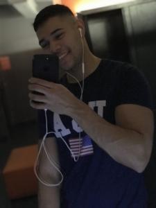 617162962: Chico busca chica en Málaga