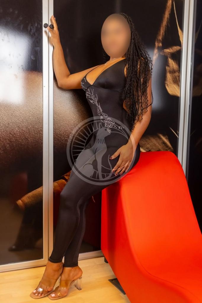 Chica busca chico en Sevilla: 