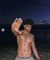 631541970: Chico busca chica en Madrid