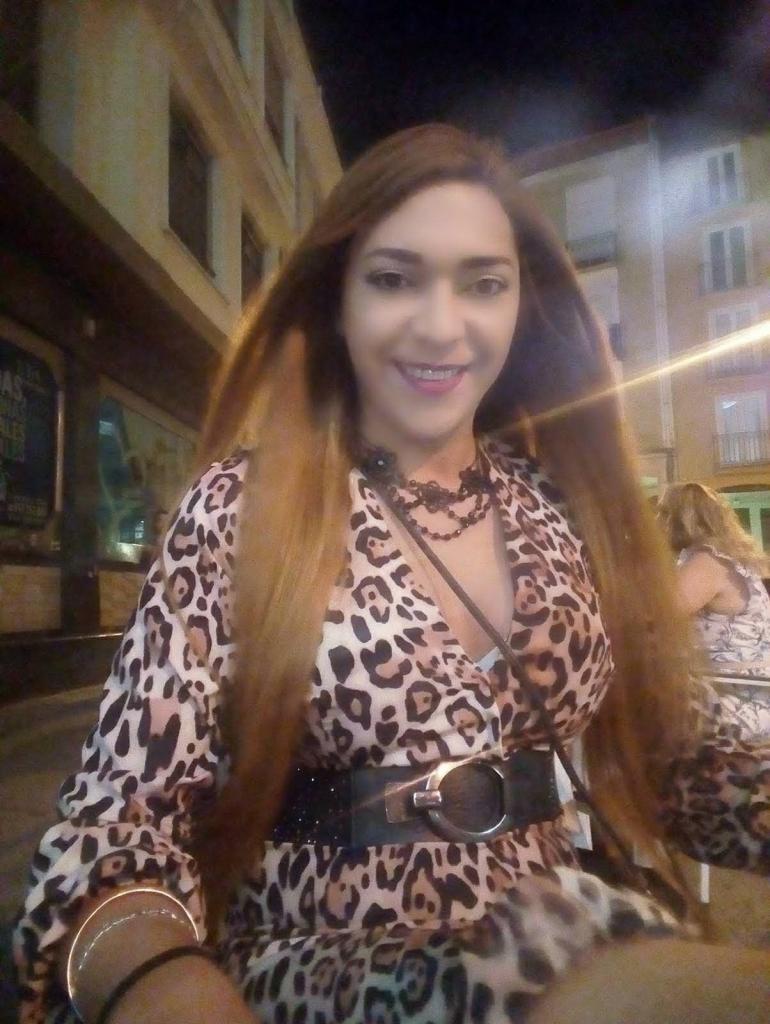 642500827: Transexual en Álava