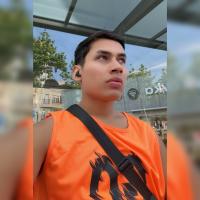 633152670: Chico busca chica en Sevilla