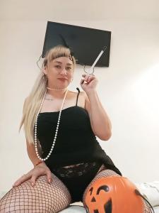 613217868: Chica busca chico en Málaga