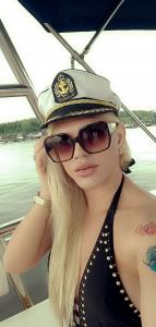 Chica busca chico en Barcelona: 