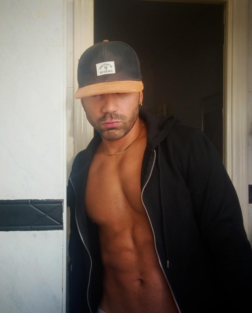 Chico busca chica en Alicante: 