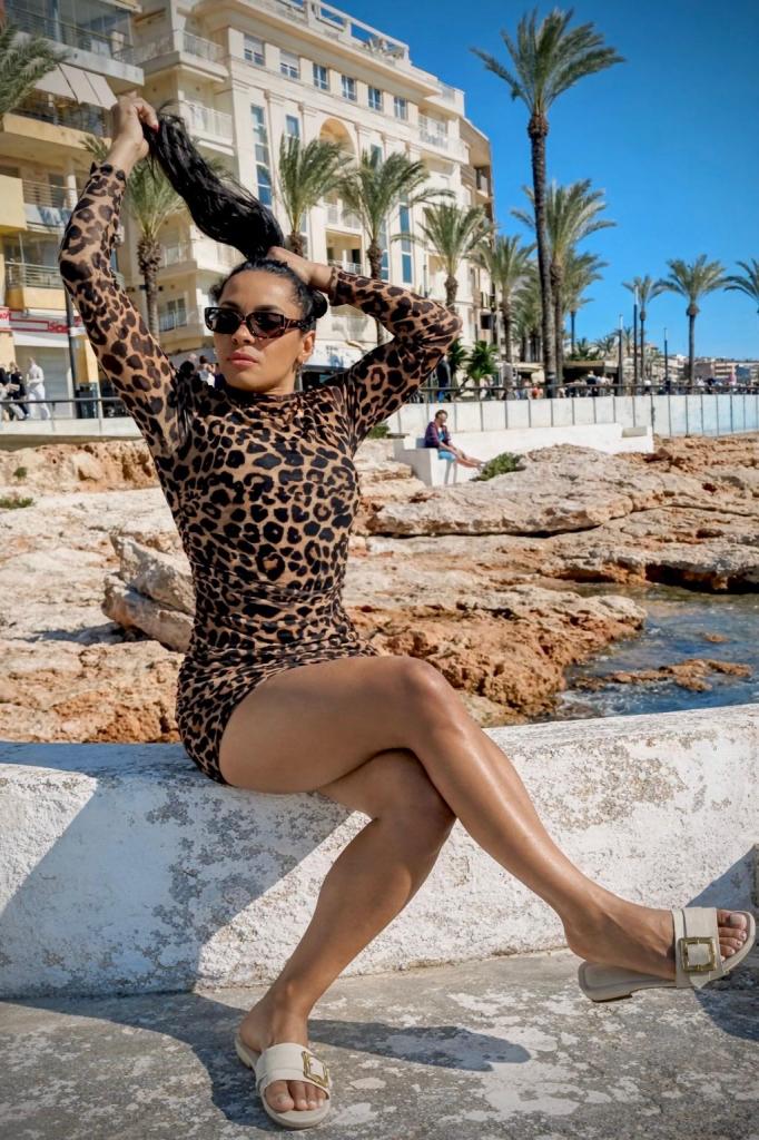 612267512: Chica busca chico en Murcia