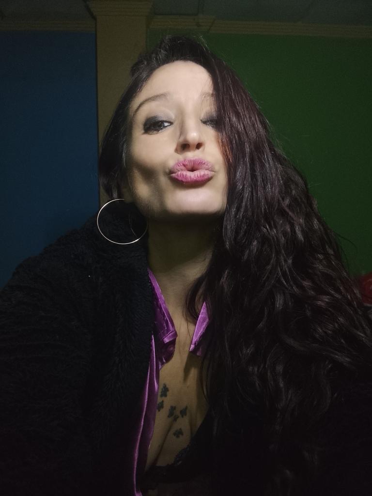 613422519: Chica busca chico en Alicante