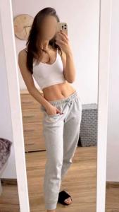 666314526: Chica busca chico en Ibiza