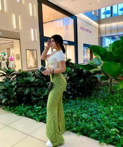 604368361: Chica busca chico en Málaga