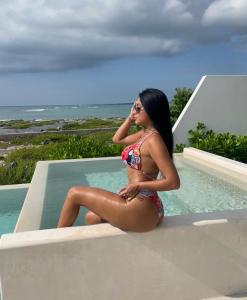 617441248: Chica busca chico en Lérida