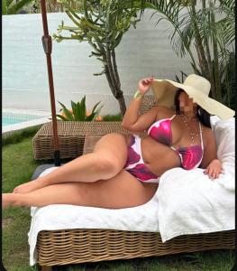 742098495: Chica busca chico en Almería