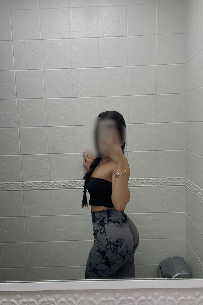 603100622: Chica busca chico en Barcelona