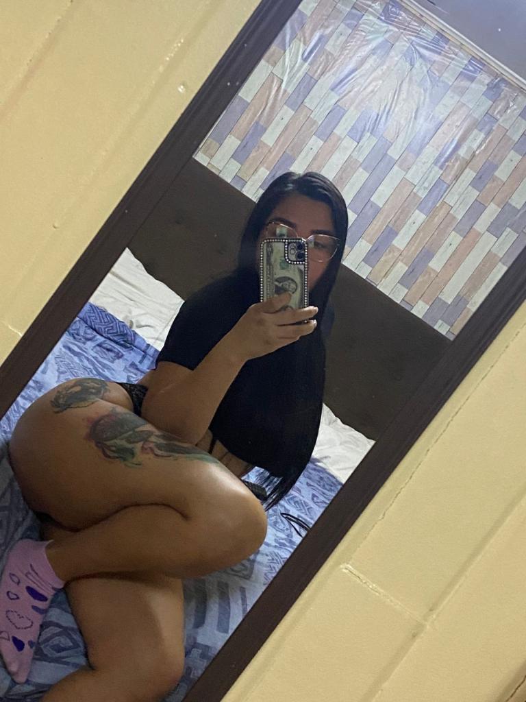 Chica busca chico en Alicante: 