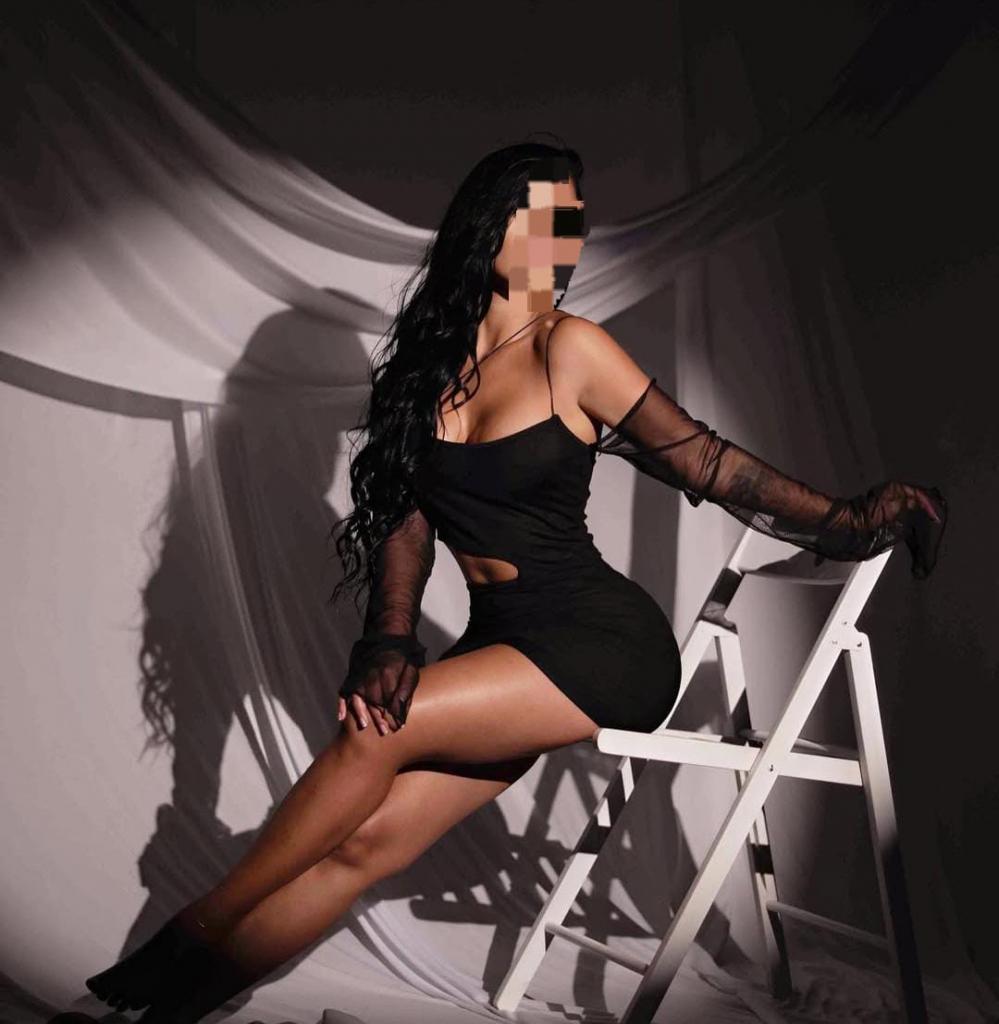 Chica busca chico en Tenerife: 