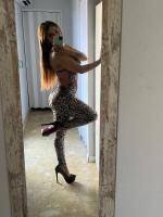 664874220: Chica busca chico en Madrid