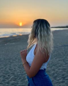 671132171: Chica busca chico en Murcia