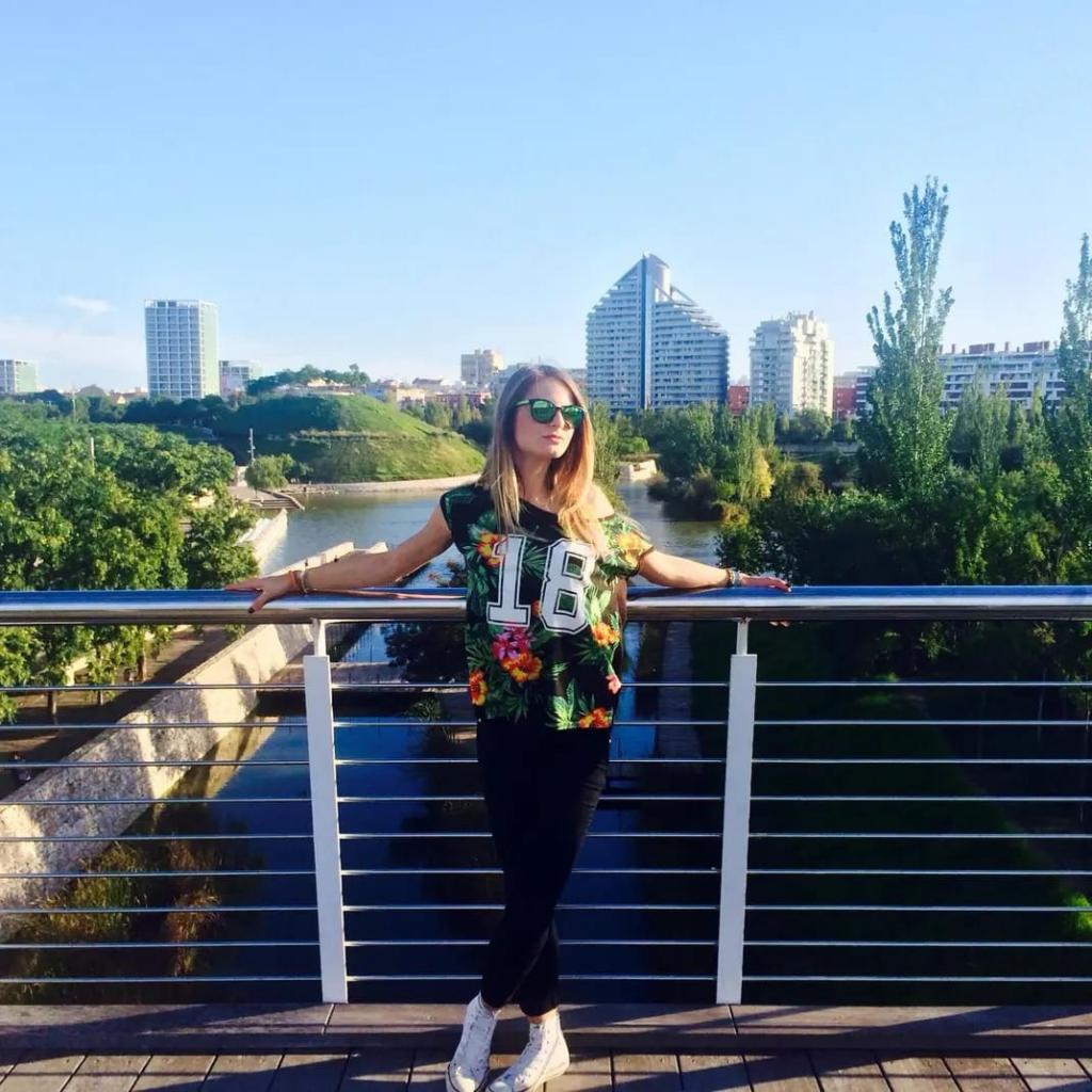 Chica busca chico en Valencia: 