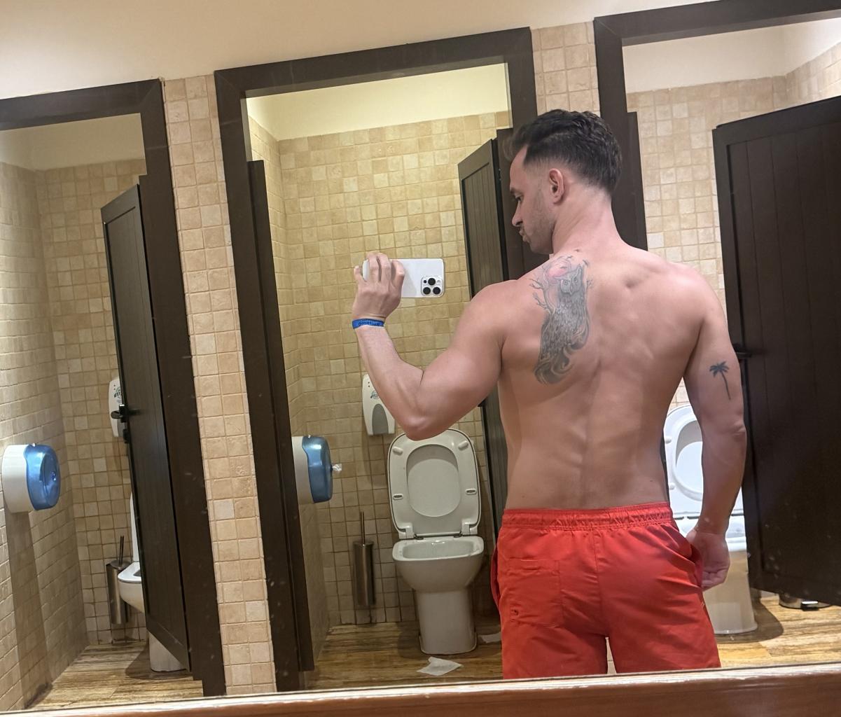 Chico busca chica en Las Palmas: 