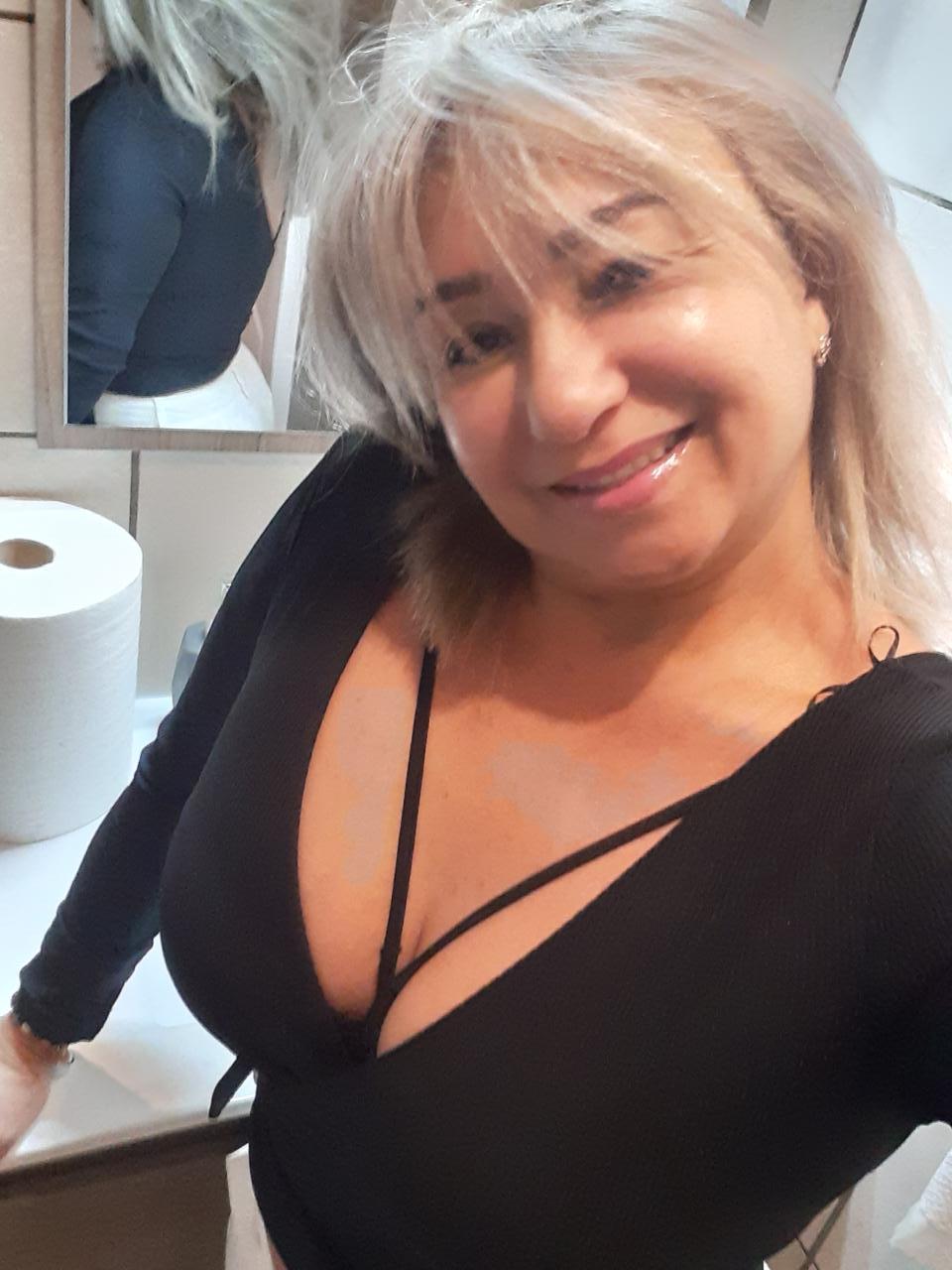 Chica busca chico en Ibiza: 