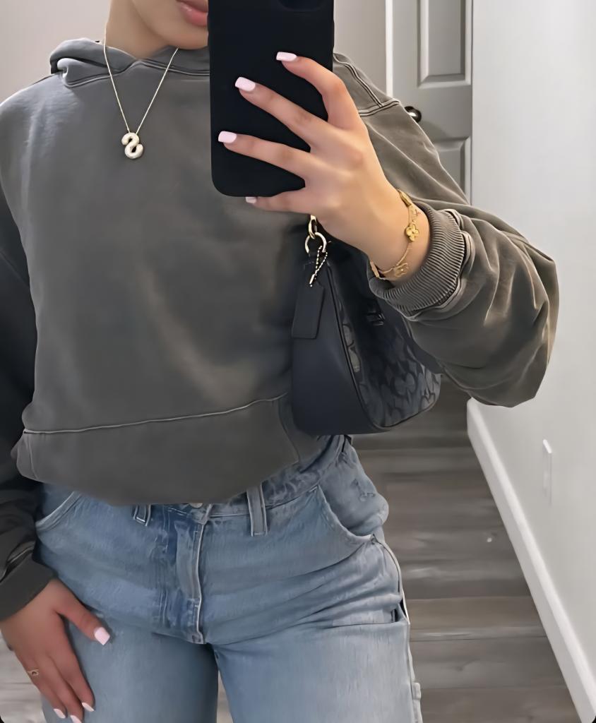 608150119: Chica busca chico en Pontevedra