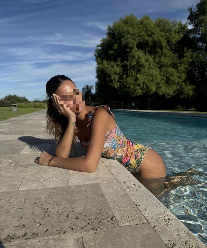 Chica busca chico en Granada: 