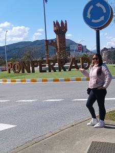 642424074: Chica busca chico en Orense