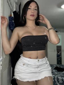 664437350: Transexual en Sevilla