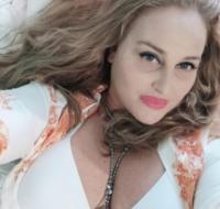 647684852: Chica busca chico en La Coruña